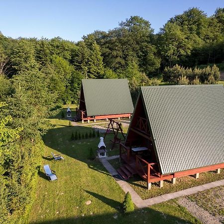 Hotel Uweronci Ustrzyki Dolne Esterno foto