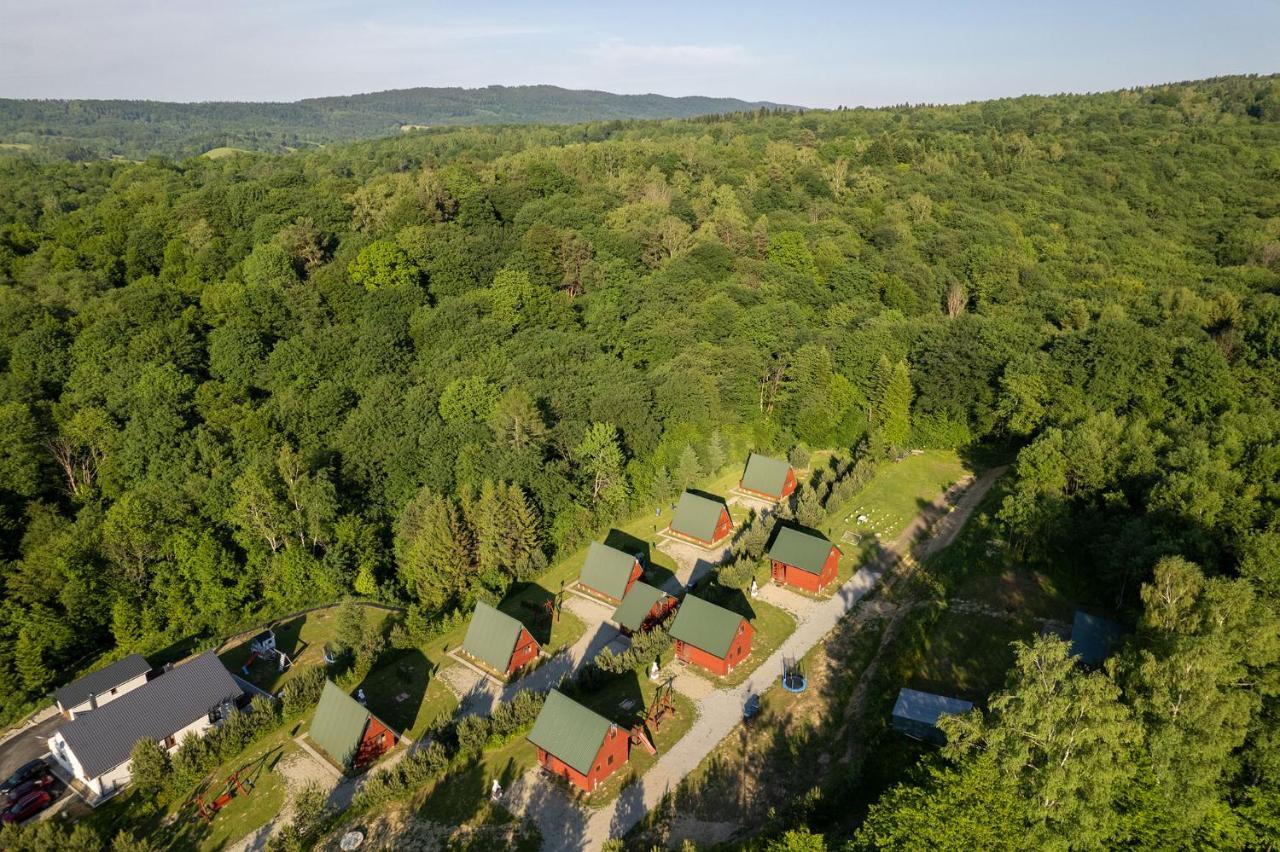 Hotel Uweronci Ustrzyki Dolne Esterno foto