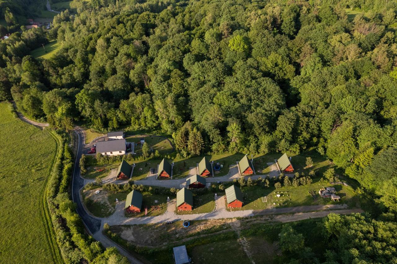 Hotel Uweronci Ustrzyki Dolne Esterno foto