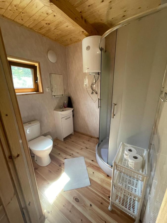 Hotel Uweronci Ustrzyki Dolne Esterno foto