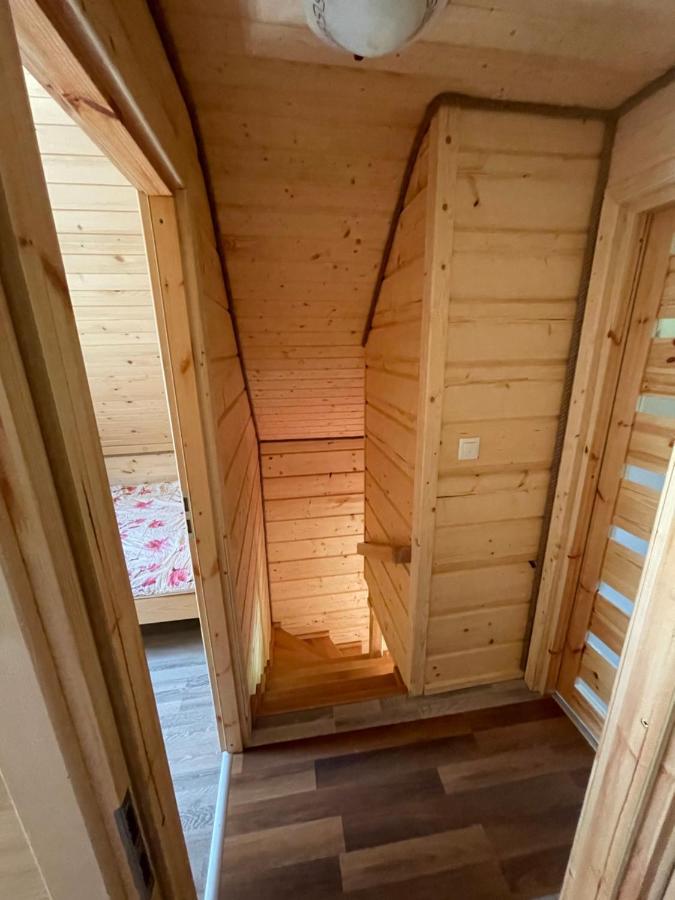 Hotel Uweronci Ustrzyki Dolne Esterno foto