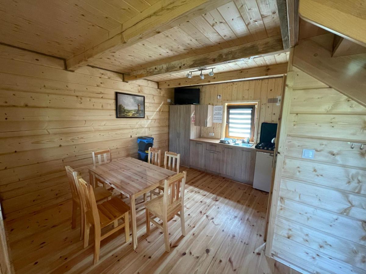 Hotel Uweronci Ustrzyki Dolne Esterno foto